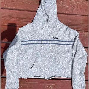 Women’s small cropped grey Hollister hoodie